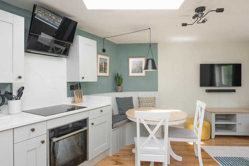 Ferienwohnung The Park Street Mews - With Parking Bath Exterior foto