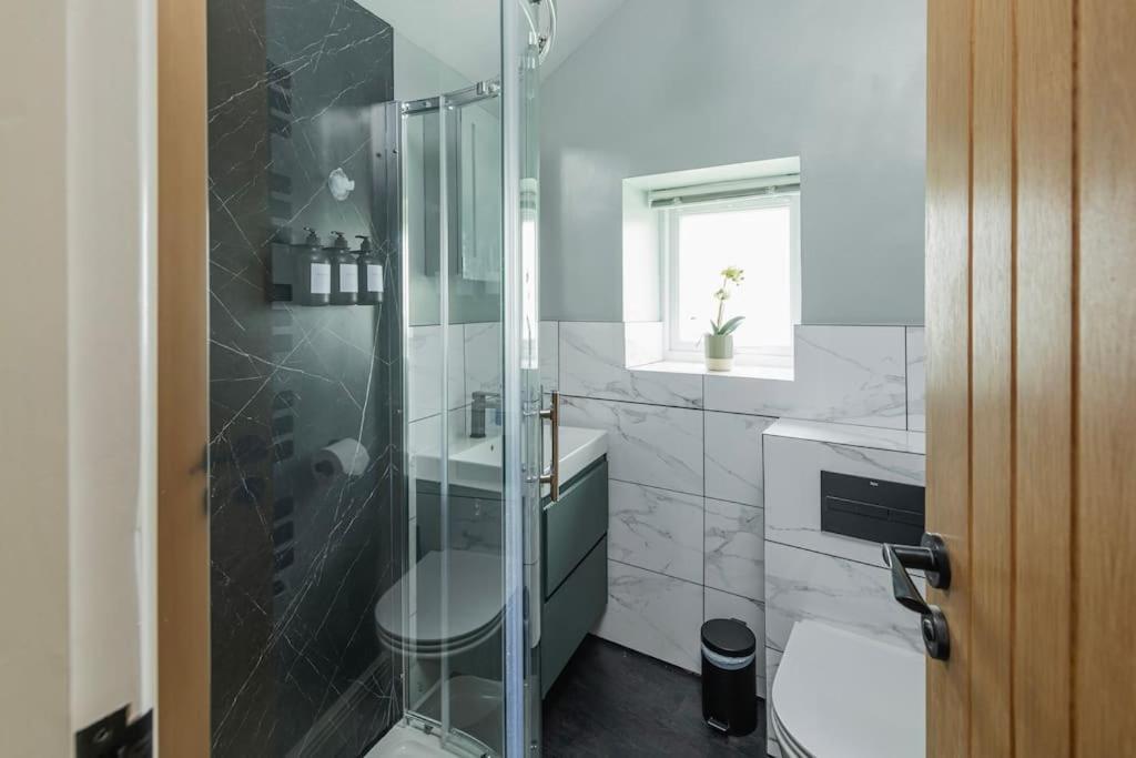 Ferienwohnung The Park Street Mews - With Parking Bath Exterior foto