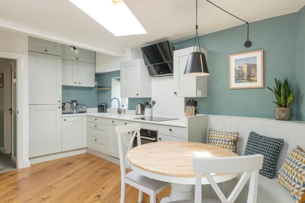 Ferienwohnung The Park Street Mews - With Parking Bath Exterior foto