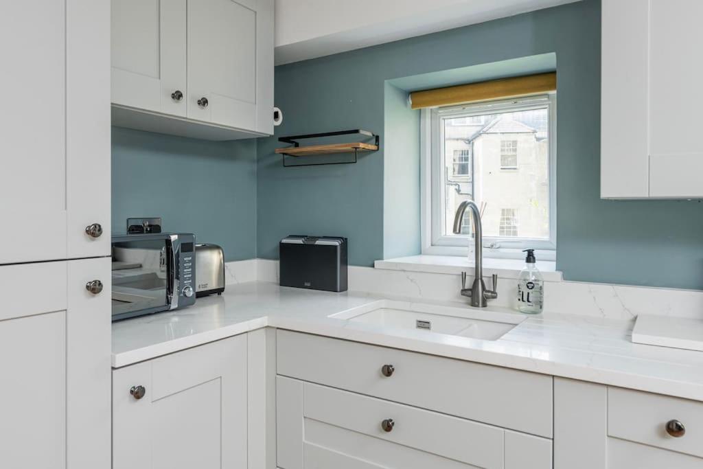 Ferienwohnung The Park Street Mews - With Parking Bath Exterior foto